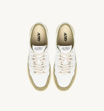 BASKETS MEDALIST LOW EN CUIR BLANC ET DAIM GRAY GREEN